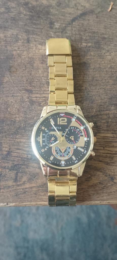 Goudkleurig heren horloge van Geneva, Sieraden, Tassen en Uiterlijk, Horloges | Heren, Ophalen of Verzenden