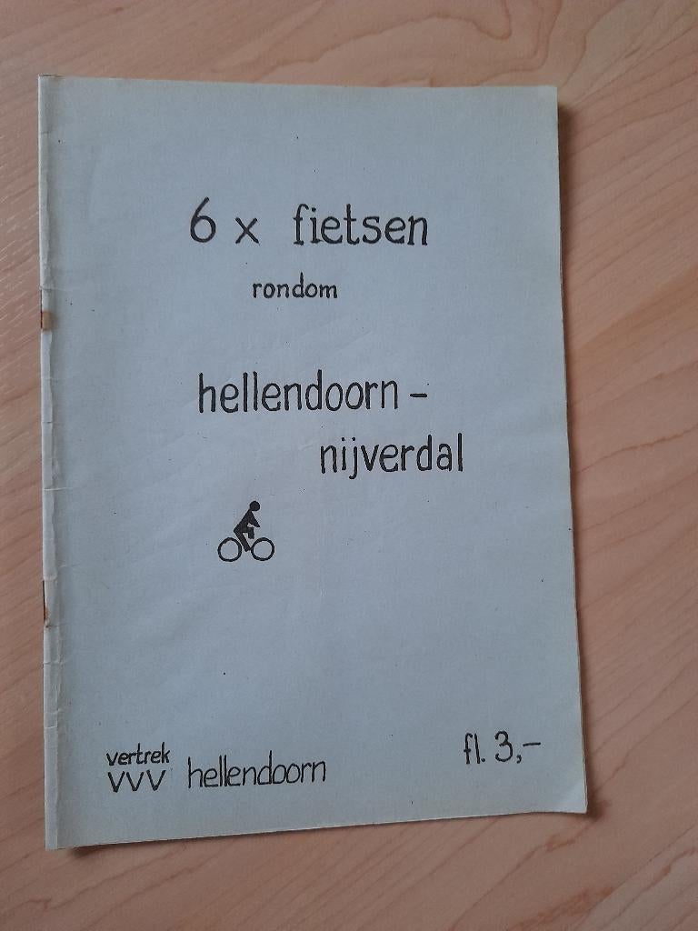 6 x FIETSEN rondom HELLENDOORN - NIJVERDAL, Ophalen of Verzenden, Gelezen, Overige onderwerpen