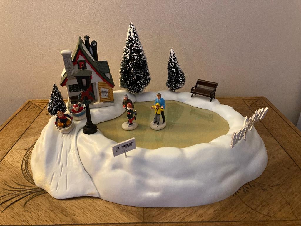 Kerstdorpje schaatsbaan, Diversen, Kerst, Ophalen