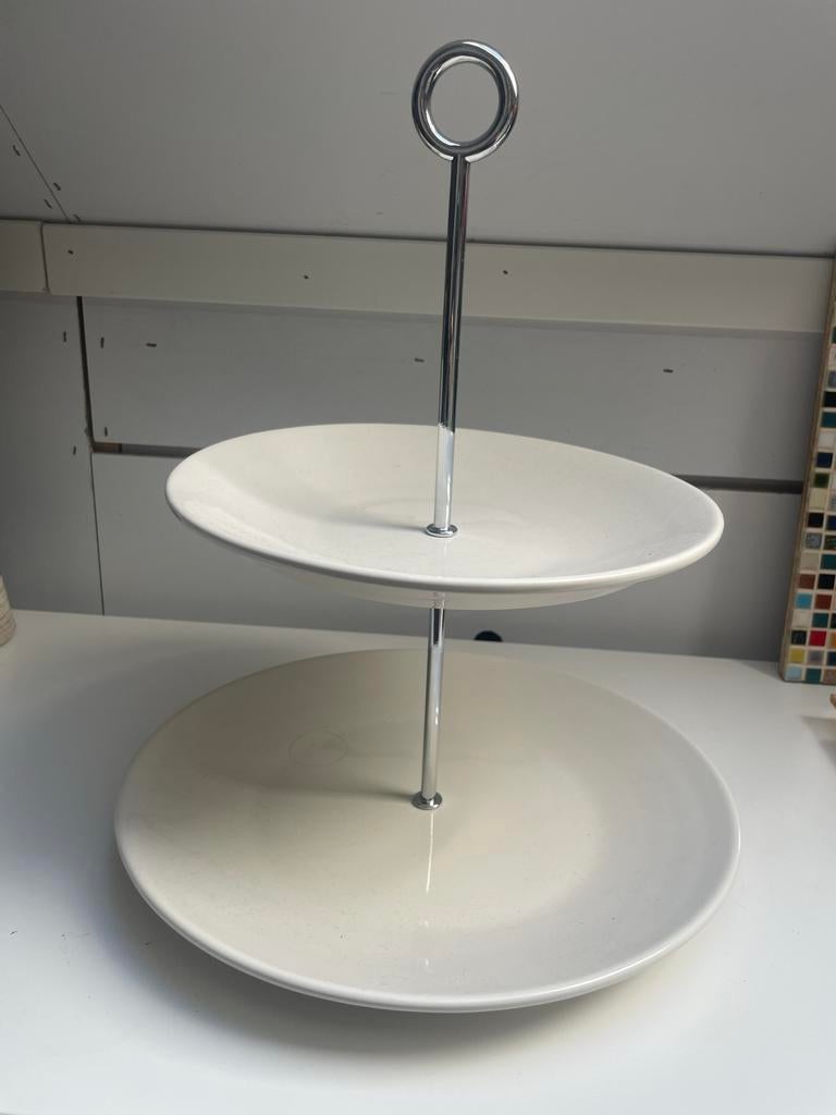 Crème porseleinen etagère met 2 lagen, Ophalen, Gebruikt
