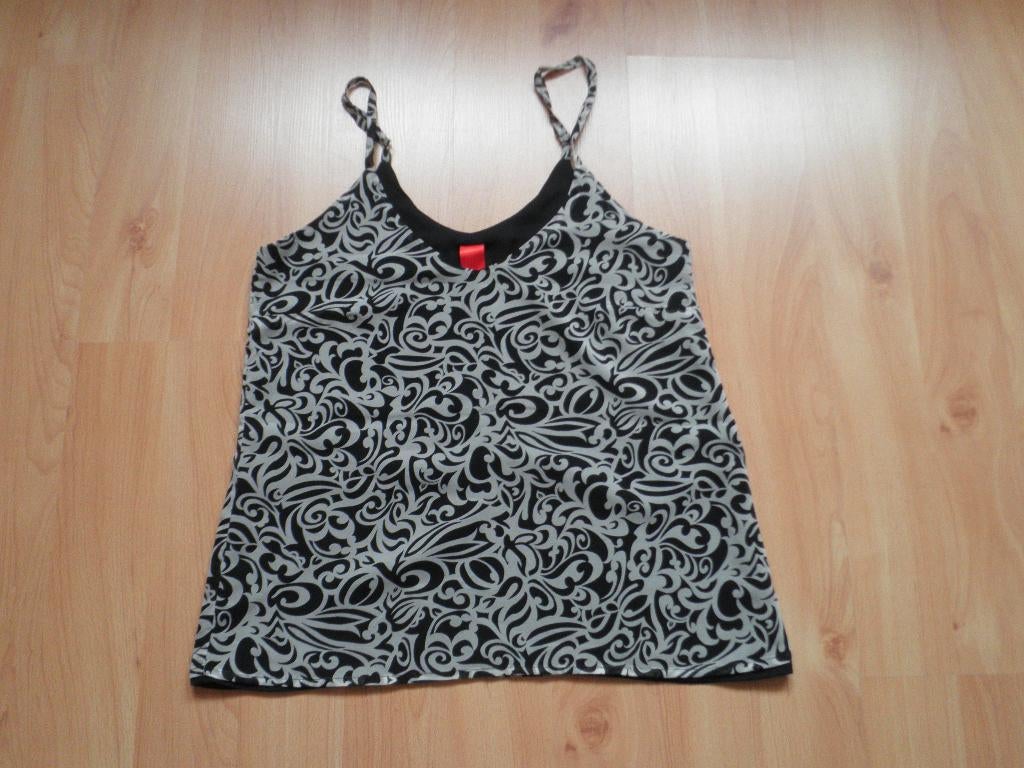 sportief zwart/grijs topje merk Only.M. in maat 38(valt S/M), Only.M., Verzenden, Zwart, Zo goed als nieuw