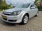 Opel Astra 1.8 Cosmo (bj 2004, automaat), Origineel Nederlands, Te koop, 1210 kg, Zilver of Grijs