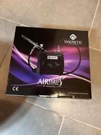 Airbrush van Magnetic. Compleet, nailart, Overige kleuren, Ophalen of Verzenden, Zo goed als nieuw, Handen en Nagels