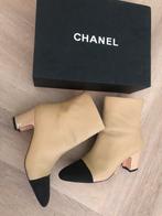 Chanel enkellaarsjes 1x gedragen maat 38, Kleding | Dames, Lage of Enkellaarzen, Beige, Zo goed als nieuw, Chanel