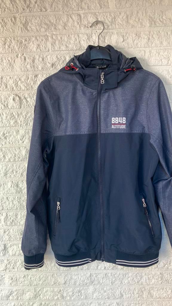 Super fijne blauwe zomerjas wind en waterdicht 170, Kinderen en Baby's, Kinderkleding | Maat 170, Zo goed als nieuw, Jongen, Jas