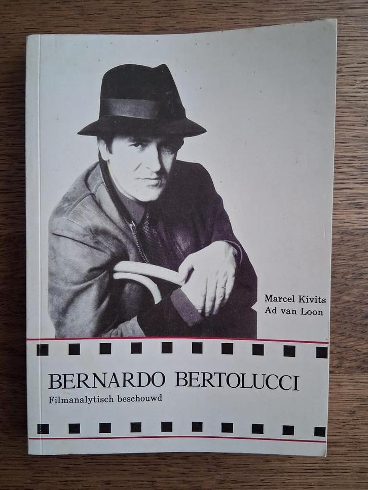 Bernardo Bertolucci. Filmanalytisch beschouwd, Boeken, Film, Tv en Media, Zo goed als nieuw, Ophalen of Verzenden
