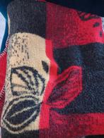 2 stuks 100% wollen dekens, Huis en Inrichting, Woonaccessoires | Plaids en Woondekens, Ophalen of Verzenden, Gebruikt