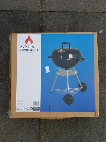 Nieuwe Azzurro 18 inch houtskool bbq barbecue met wieltjes beschikbaar voor biedingen