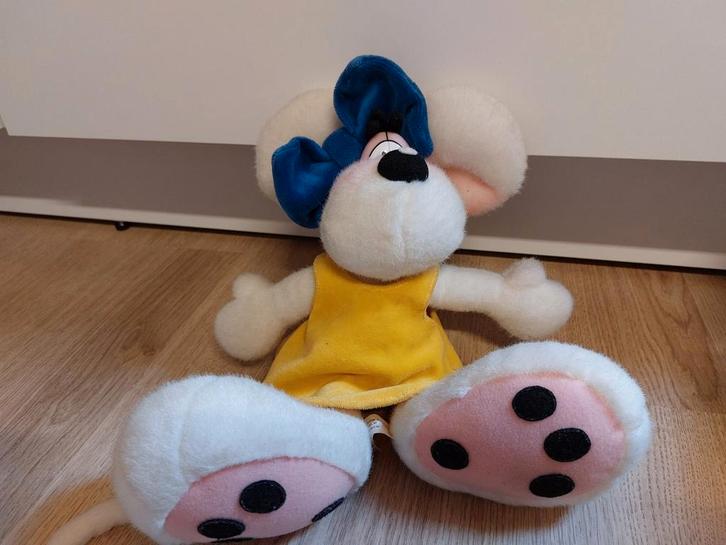 Diddl diddlina knuffel met gele jurk 30 cm, Verzamelen, Diddl, Knuffel, Ophalen of Verzenden