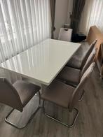 Moderne witte eettafel en 6 stoelen, 100 tot 150 cm, Ophalen of Verzenden, Zo goed als nieuw, Vijf personen of meer