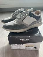 Hartjes Sneakers 39.5 (valt als 39) - ZGAN, Kleding | Dames, Ophalen of Verzenden, Zo goed als nieuw, Grijs, Sneakers of Gympen