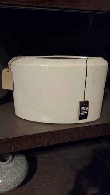 PTMD bloempot wit 22 x 33 x 15 cm.  beschikbaar voor biedingen