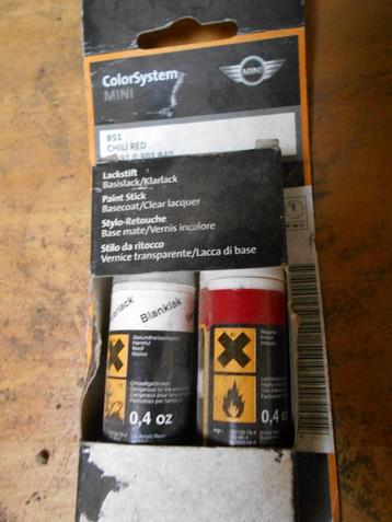 Lakstift Mini Chili red beschikbaar voor biedingen