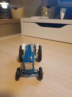 Britain,s ford 5000 met ronde spatborden., Ophalen of Verzenden, Gebruikt, Tractor of Landbouw, Britains