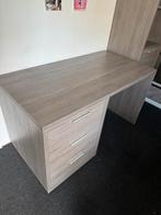 Tiener slaapkamer + groot bed + TV en kast, Huis en Inrichting, Ophalen, Tweepersoons, 140 cm, Zo goed als nieuw