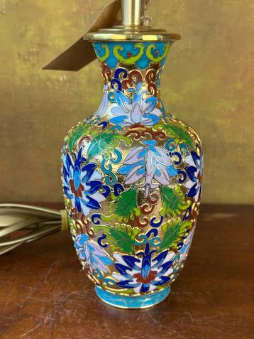 Cloisonné Vaas Lamp - Handgemaakt & Antiek Design beschikbaar voor biedingen