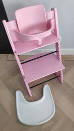 Roze Stokke Tripp trapp + babyset en playtray, Kinderen en Baby's, Kinderstoelen, Gebruikt, Ophalen of Verzenden, Stoelverkleiner