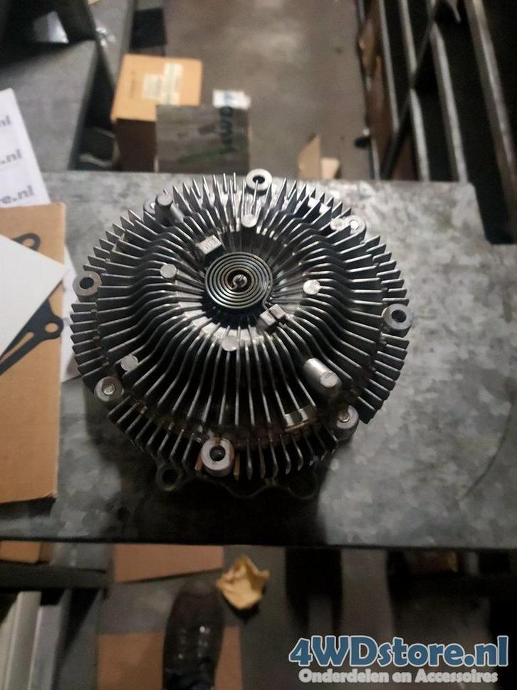 Nissan Patrol Y61 Waterpomp B10102W20A, Auto-onderdelen, Motor en Toebehoren, Nissan, Nieuw, Ophalen of Verzenden