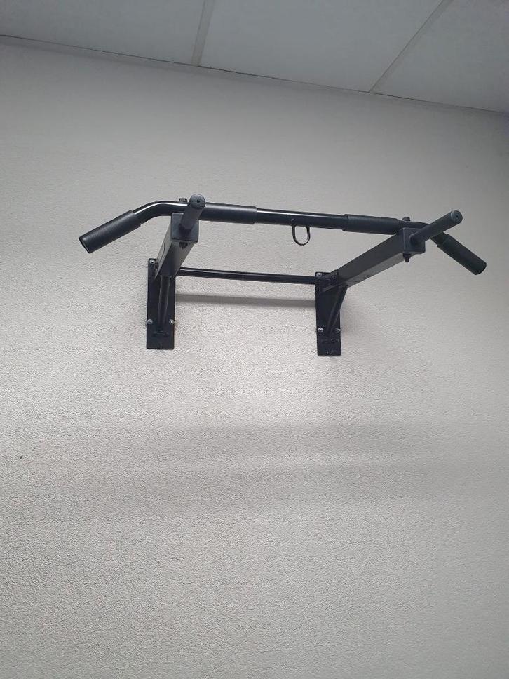 Pull up bar, Sport en Fitness, Fitnessmaterialen, Gebruikt, Oprekstang, Armen, Rug, Ophalen