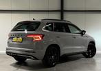Skoda Karoq 1.5 TSI Sportline Virtual Pano Trekhaak sfeerver, Auto's, 65 €/maand, 4 cilinders, 150 pk, Bedrijf
