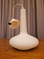 Vintage opaline design hanglamp, 21 X 21 X 31 cm, Huis en Inrichting, Lampen | Hanglampen, Ophalen, Zo goed als nieuw, Design