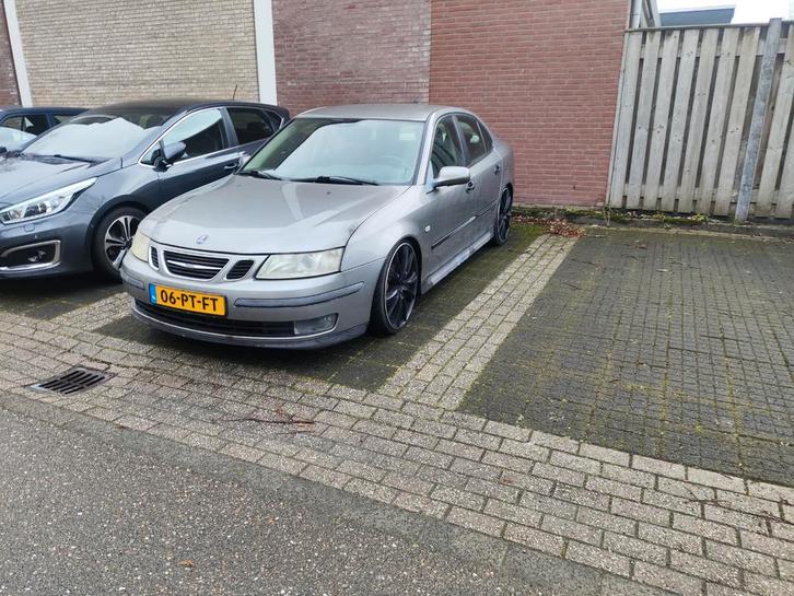 Saab 9-3 1.8t, Auto's, Saab, Particulier, Benzine, C, Sedan, Handgeschakeld, Origineel Nederlands, Zilver of Grijs, Voorwielaandrijving