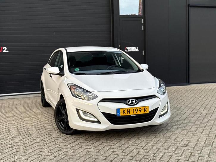 Hyundai I30 1.4i i-Drive Cool 5D (bj 2012) AIRCO/LED/LMV, Auto's, Hyundai, Bedrijf, Te koop, i30, ABS, Airbags, Airconditioning