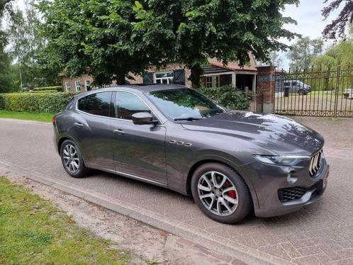 Maserati Levante V6 Diesel 275pk AWD Aut. 2017 Grijs, Auto's, Maserati, Bedrijf, Levante, 4x4, ABS, Achteruitrijcamera, Adaptieve lichten