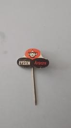 2 Speldjes Eyssen kaas, Ophalen of Verzenden, Zo goed als nieuw, Merk, Speldje of Pin