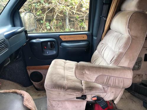 4 captain chairs Chevrolet Express GMC Savana Chevy, Auto-onderdelen, Interieur en Bekleding, Amerikaanse onderdelen, Ophalen