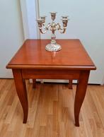 Klassieke tafel golvende onderpoten kersenhout cognac kleur, Antiek en Kunst, Ophalen