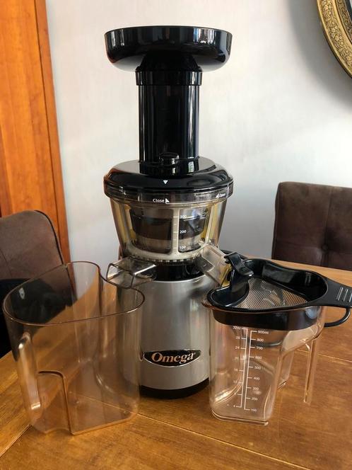 Slowjuicer Omega 402, Witgoed en Apparatuur, Juicers, Zo goed als nieuw, Slowjuicer, Ophalen of Verzenden