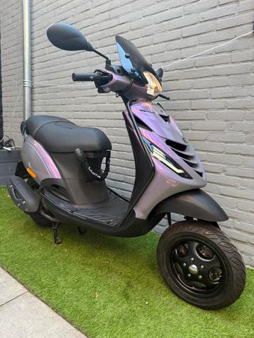 Piaggio Zip Iget Amethyst violette SP uitvoering 06-2019 beschikbaar voor biedingen