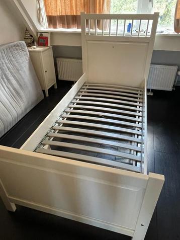 Hemnes bed