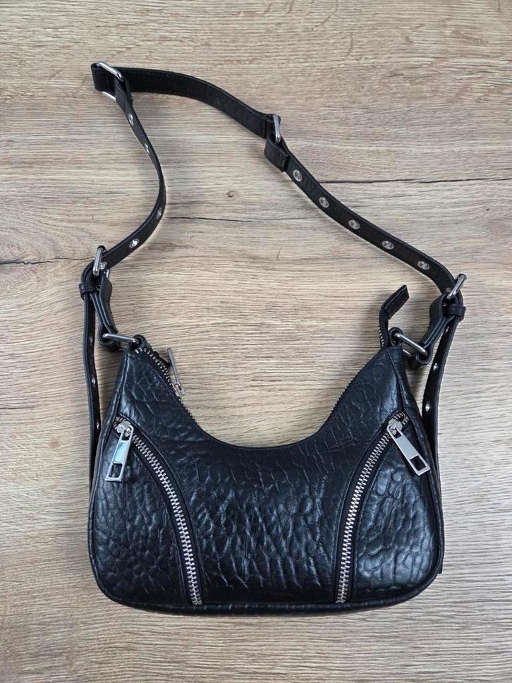 NÚNOO Zwarte Schoudertas -nieuw!, Sieraden, Tassen en Uiterlijk, Tassen | Damestassen, Nieuw, Schoudertasje, Zwart, Ophalen of Verzenden