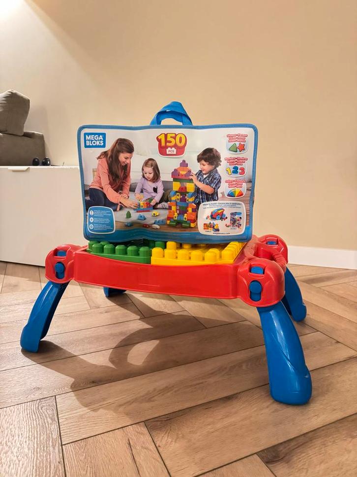Mega Bloks Tafel + Blokken, Kinderen en Baby's, Speelgoed | Bouwstenen, Gebruikt, Megabloks, Ophalen