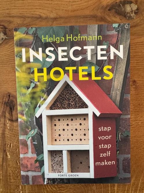 Insectenhotels stap voor stap zelf maken. Helga Hofmann, Boeken, Hobby en Vrije tijd, Zo goed als nieuw, Overige onderwerpen, Ophalen of Verzenden