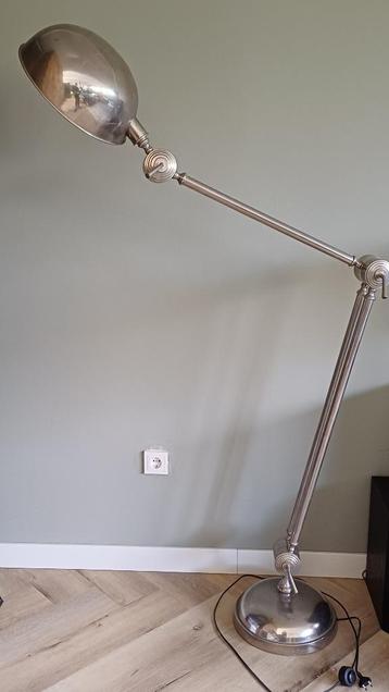 Staande lamp verchroomd in landelijke stijl beschikbaar voor biedingen