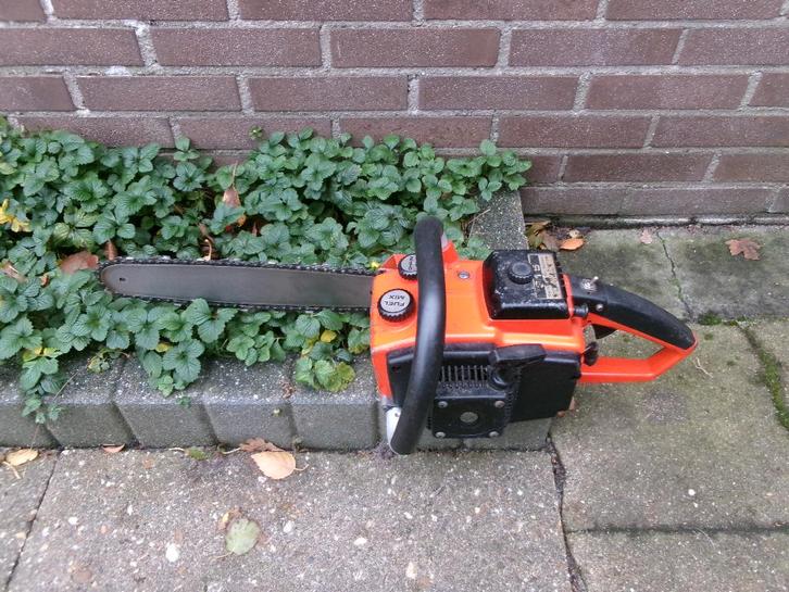 Oldtimer Echo kettingzaag, Tuin en Terras, Hand-tuingereedschap, Gebruikt, Overige soorten, Ophalen of Verzenden