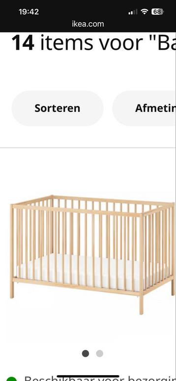 Ikea houten babybed met matras beschikbaar voor biedingen