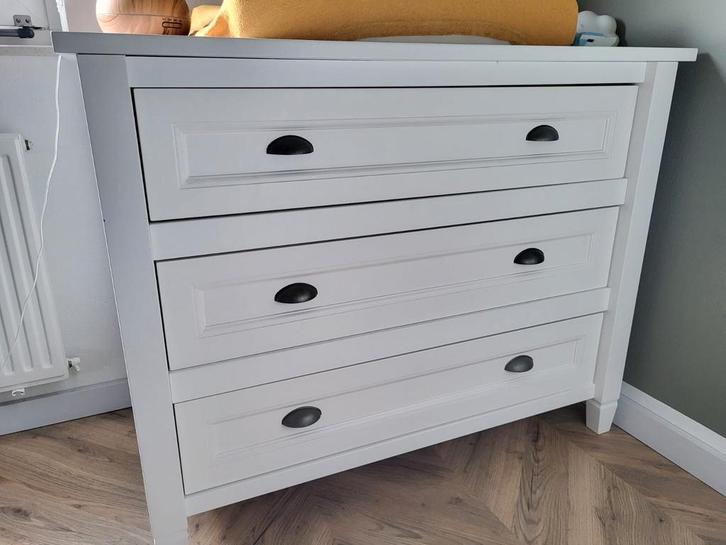 Commode en ledikant TWF Marbella, Huis en Inrichting, Kasten | Ladekasten, Zo goed als nieuw, Minder dan 100 cm, 50 tot 100 cm