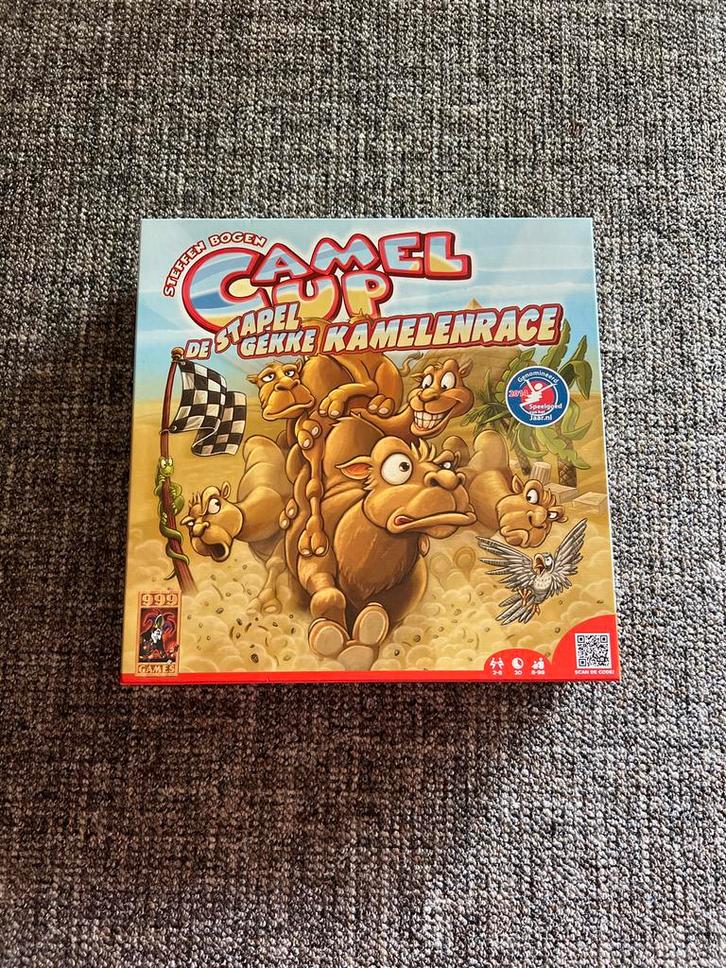 Camel Up - Het gekke kamelenrace spel!, Hobby en Vrije tijd, Gezelschapsspellen | Bordspellen, Zo goed als nieuw, Drie of vier spelers
