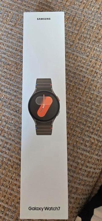Samsung Galaxy Watch 7 beschikbaar voor biedingen