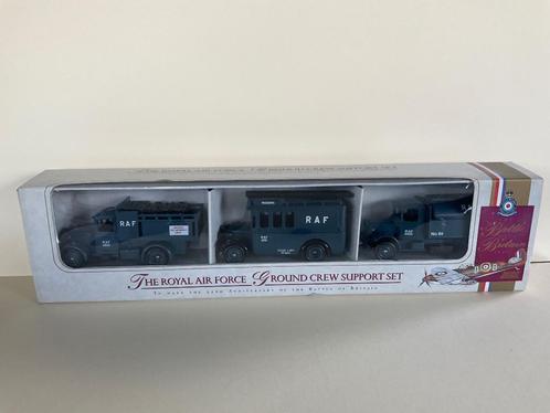 Lledo Days Gone The Royal Airforce Ground Crew Support Set, Hobby en Vrije tijd, Modelauto's | 1:43, Zo goed als nieuw, Bus of Vrachtwagen