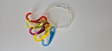 Vintage set, kunststof haken van Ikea beschikbaar voor biedingen