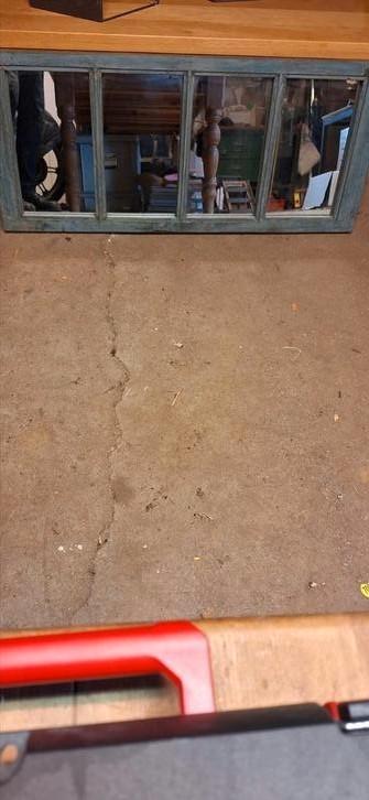 Mooie decoratieve spiegel  beschikbaar voor biedingen