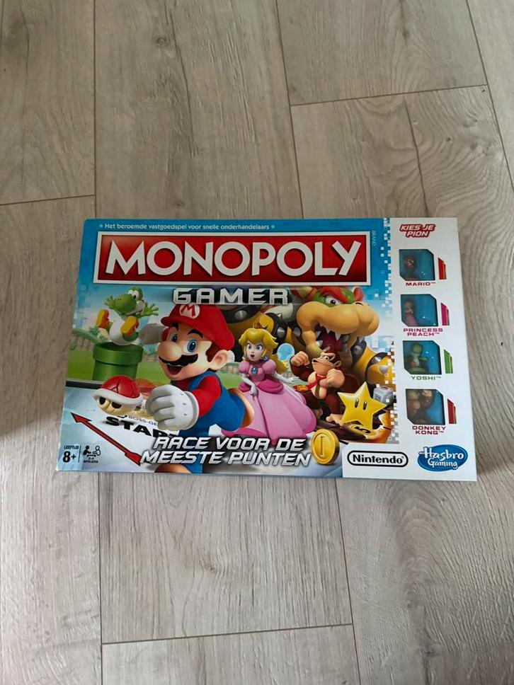Monopoly Gamer in goede staat, Hobby en Vrije tijd, Gezelschapsspellen | Bordspellen, Gebruikt, Drie of vier spelers, Ophalen of Verzenden