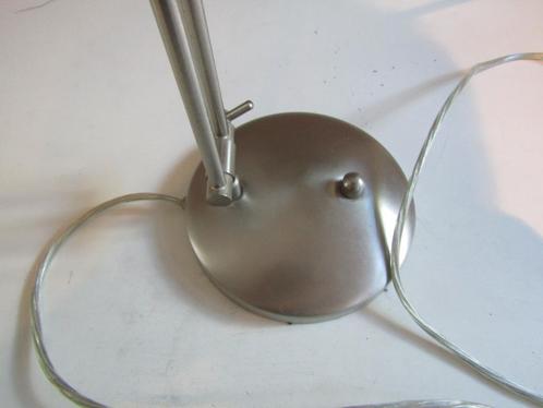 een bureau of leeslamp, Diversen, Bureau-accessoires, Zo goed als nieuw, Ophalen of Verzenden