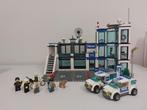 LEGO 7498 Politiebureau, Kinderen en Baby's, Speelgoed | Duplo en Lego, Ophalen of Verzenden, Gebruikt, Complete set, Lego