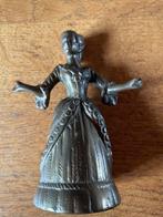 Antiek beeldje vrouw met bel, Antiek en Kunst, Antiek | Koper en Brons, Ophalen of Verzenden, Brons